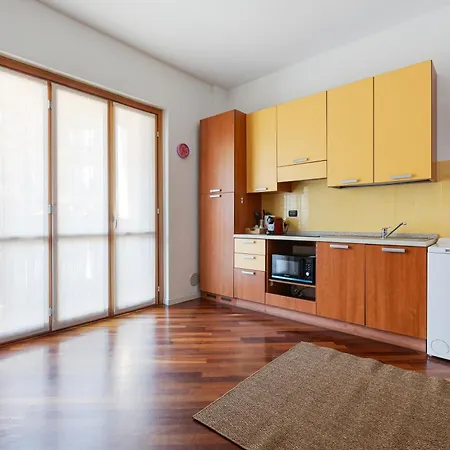 Apartment Comfy Only 900m From Affori Fn Station!