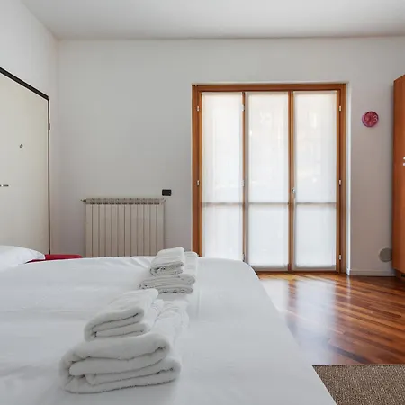 Comfy Only 900m From Affori Fn Station! * Milan