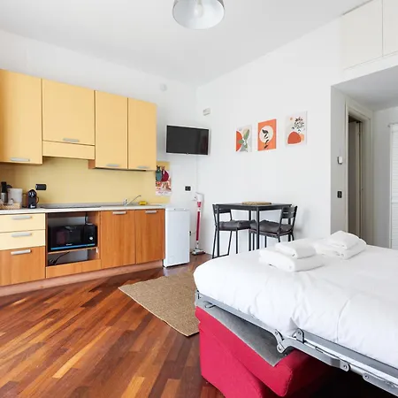 Apartment Comfy Only 900m From Affori Fn Station!