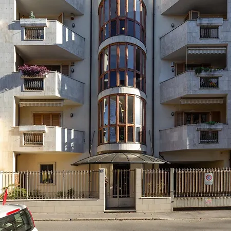 דירה Comfy Only 900m From Affori Fn Station! *